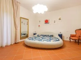 Inner Garden Retreat near Ghirlandina