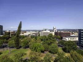 Mantra Hindmarsh Square, hotel di Adelaide