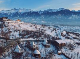 Pik Talgar Eco Village, hotel em Talghar