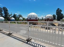 Domos Wine route, hotel en Peralillo