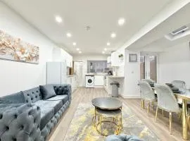 Luxury 5-Bed House with Cinema and Games Room -City Centre - Long stays welcome