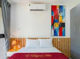 The Elegant Boutique - Hue