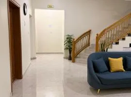 mandegar guest house