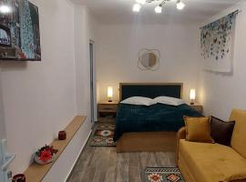 Casa de vacanta Niculitel: Niculiţel şehrinde bir otel