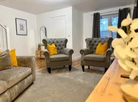 Cosy 4-Bed Buckshaw Village - Parking - Pets