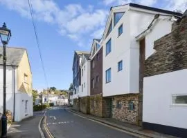 2 Bed in Fowey oc-p00715