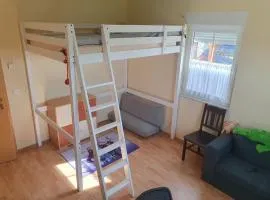 Sonniges Zimmer im Einfamilienhaus