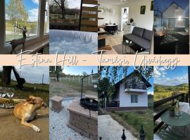 Estina Hill, hotel in Tamási