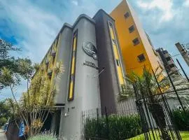 Esquina Batel - Hotel Econômico