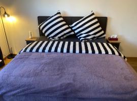 New komplett möblierte Wohnung-Zentral, hotel in Sindelfingen