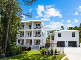 The White Lotus, hotel i Grosh