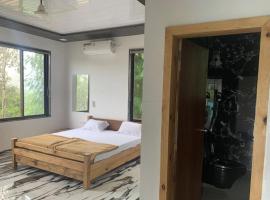 Lake Side Mantra, campingplads i Khamshet