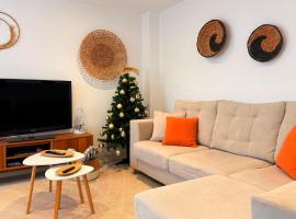 Apartamento con terraza en Mogro Playa de Usil, hotel in Mogro