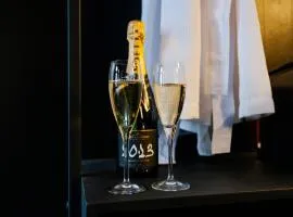 Supper Boutique Suites