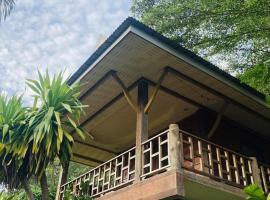 Pizza classic resort kohjum，位于Ban Ko Phrao的酒店