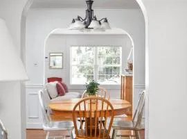 Charming Cottage | Near I-75 & Horse Park + Farms