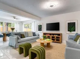 Central 3BD wPool and Covered Patio 10 min to FLL