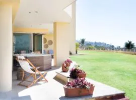 ANANA El Dorado 106 Condo Pool Lake Views