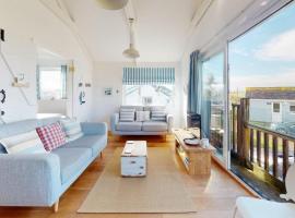 D22 Sandelite, Riviere Towans, hotel in Hayle