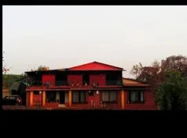 The Grand Rooma Home stay 003