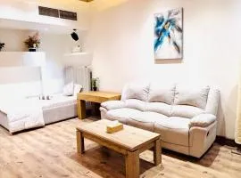 La Vista Home Stay with Parking