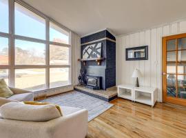 7 Mi to Neuse River! Family Home w/ Poolside Oasis, Hotel in Havelock