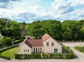 16 - Persoons Family bungalow