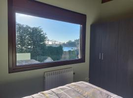 Casa a pié de playa de Cariño Doniños, hotel di Ferrol