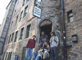 High Street Hostel - Over 18s Only, Backpackers Atmosphere, hotel in Edinburgh