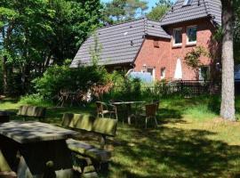 Schwalbennest – hotel w mieście Nebel