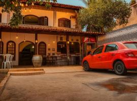 Hostel Casa de Pedra, hostel en Vila Velha