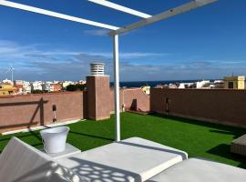 Sol y Mar, hotel in La Jaca