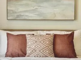 Chic Units at Ivory Residences