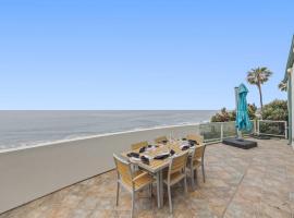 New Listing Beachfront Retreat by Colby & Conrad, hotel in Solromar