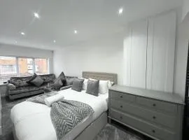 Dalton House - Private Parking