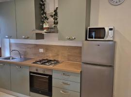 Silvia's Home, hotel em Calalzo