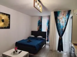 Vivien Residence