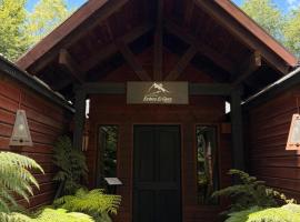 Estero El Claro Hotel y Caba&ntilde;as, aparthotel v destinaci Puc&oacute;n