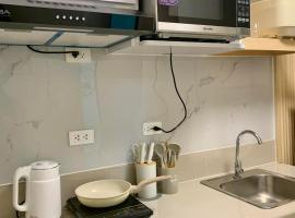 C&K Suites Staycation at Trees Residences，馬尼拉的膠囊旅館