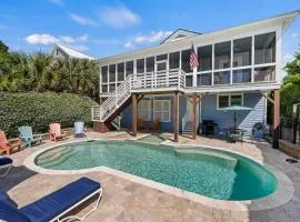 Historic Retreat near Beach w Pool 306 Charleston Blvd Roosevelt Retreat by AvantStay