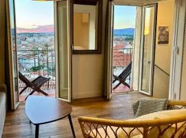 Antibes Old Town Rooftop Sea-View 1BR Apt with Terrace