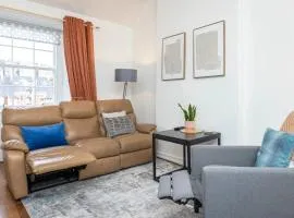 Old Town Edinburgh Apt, walk to Castle, Royal Mile & Museums