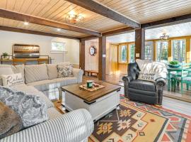 Sturgeon River Gem! Outdoor recreation galore, Hotel in Lagune Indian River