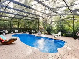 Canal-Front Retreat with Hot Tub and Dock in Tavares