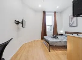 Studio Chaleureux pour deux- Location A la Semaine- Parking inclus