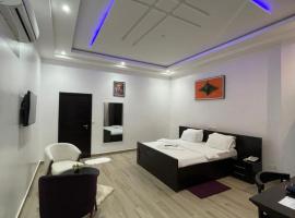 L'epopée Grand Hôtel, hotel v destinaci Abomey-Calavi