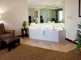 Holiday Inn Express & Suites Columbus at Northlake by IHG, khách sạn ở Columbus