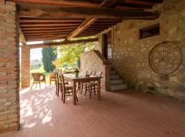 Villa In The Farmhouse With Pool In Tuscany