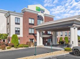 Holiday Inn Express Hotel & Suites Manchester - Airport by IHG, khách sạn ở Manchester