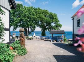 Gudhjem unsere Ferienwohnung mit tollem Meerblick, golfov&yacute; rezort v destin&aacute;cii Gudhjem